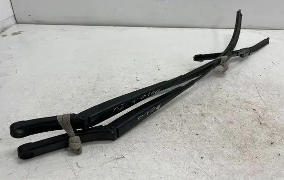 Volkswagen Polo V 6R Front wiper blade arm 6R1955409A