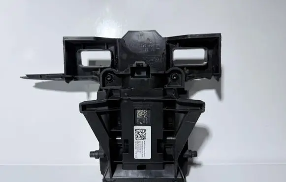 BMW 5 G60 G61 Radiator active air flap actuator 3U5A1A69804