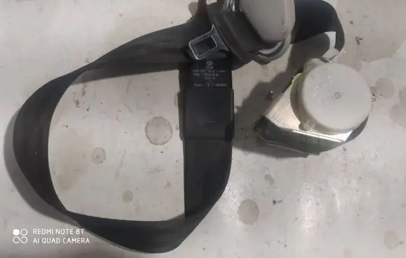 Volkswagen Caddy Rear seatbelt 2K0857812C 40578 33050506