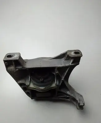 Citroen C4 II Picasso Engine mount bracket 4A103720