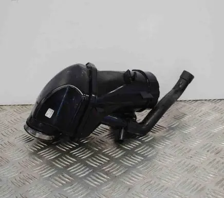 Mercedes-Benz A W176 Air intake hose/pipe A6510900609