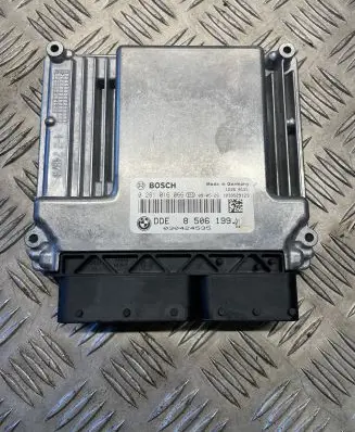 BMW 5 E60 E61 Engine control unit/module 8506199 1039S29123 030424535