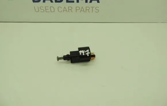 Opel Astra G Brake pedal sensor switch 09132299 D147
