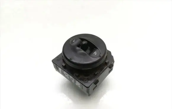 Dodge Avenger Wing mirror switch