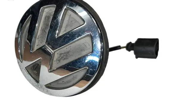 Volkswagen Golf IV Tailgate exterior lock 1J5827469