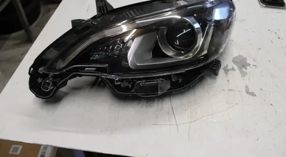 Peugeot 108 Headlight/headlamp 81150-0H150