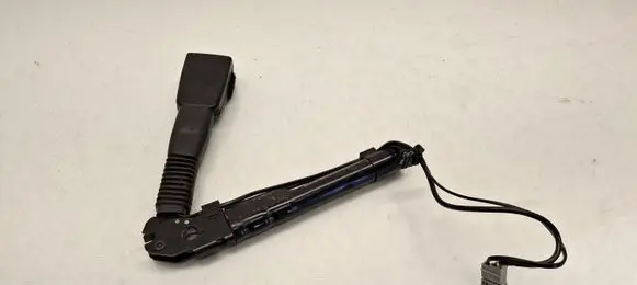 BMW X1 E84 Front seatbelt buckle 7213564