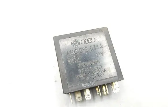Audi A3 S3 8L Window wiper relay 4B0955531A B280998 72WA401