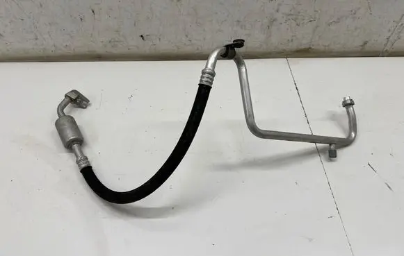 Opel Insignia B Air conditioning (A/C) pipe/hose 39227688