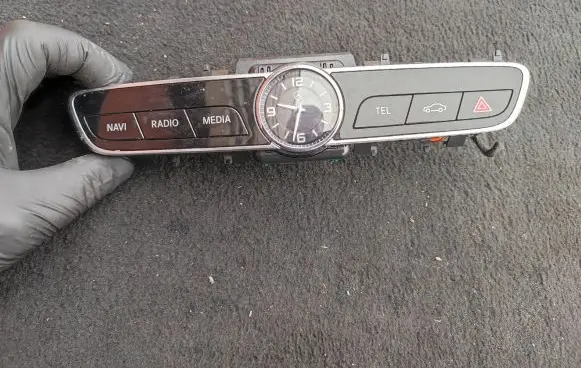 Mercedes-Benz E W213 Head unit multimedia control A2138272000