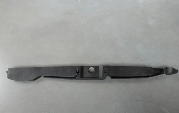 Volkswagen Tiguan Fender end trim 5N0821112