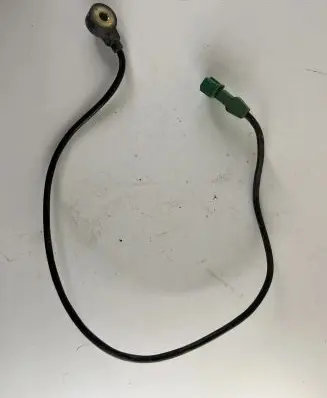 Audi A6 S6 C5 4B Detonation knock sensor CH2139E2