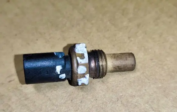Chrysler 300 - 300C Coolant temperature sensor 