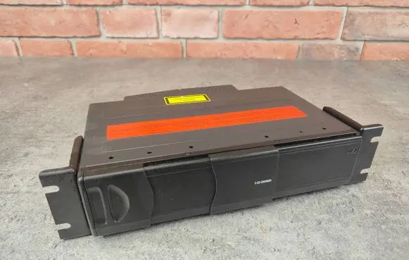 CD/DVD changer