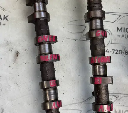 Hyundai Accent Camshaft 432345