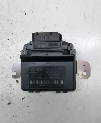 Hyundai i40 Hand brake control module 597903Z500 EP80010400