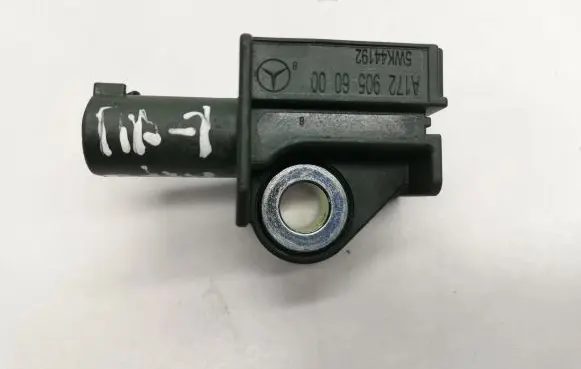 Mercedes-Benz C W204 Airbag deployment crash/impact sensor A1729056000