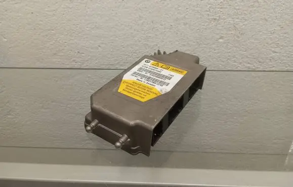 BMW 5 F10 F11 Airbag control unit/module 9239985 618307400E 11B017MA1576E