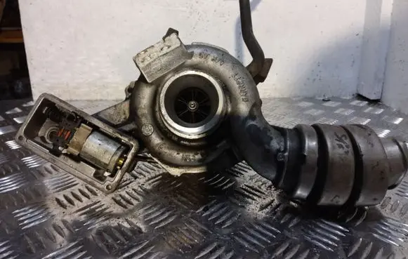 Mercedes-Benz Sprinter W906 Turbo A6460900480 GT1749V AL0040