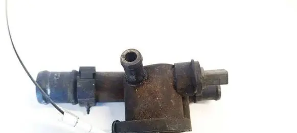 Volkswagen Golf V Engine coolant pipe/hose 038121132D