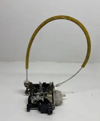 Audi A3 S3 8L Front door lock 8L2837015C