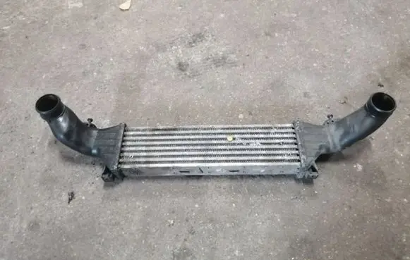 Mercedes-Benz C W202 Intercooler radiator A2025001100