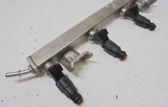 Mazda 6 Fuel injector 1S7G-GA