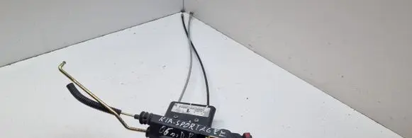 KIA Sportage Front door lock 813201F010