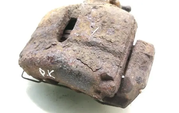 Volkswagen PASSAT B6 Front brake caliper