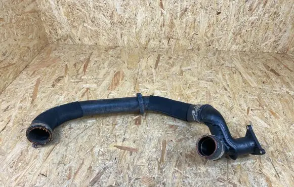 Land Rover Discovery 5 Intercooler hose/pipe FPLA6N650CC