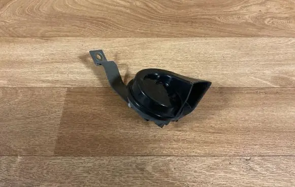 Nissan Primera Horn signal E001157