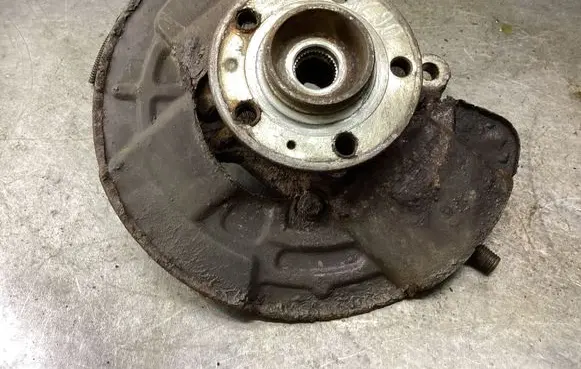 Volvo XC90 Front wheel hub