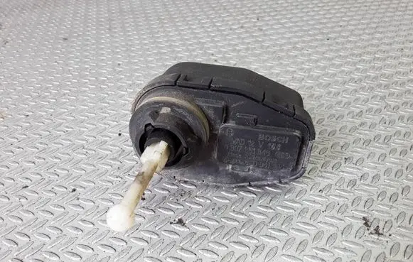 Audi 80 90 S2 B4 Headlight level adjustment motor 0307851346 8A0941295