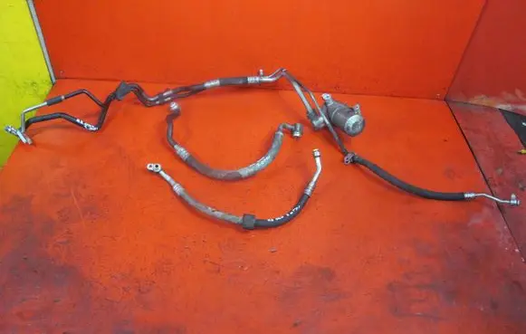 Audi A8 S8 D3 4E Air conditioning (A/C) pipe/hose 4E0260701AL 4E1260712A