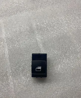 BMW 2 F46 Electric window control switch 9208107 040338