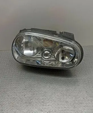 Volkswagen Golf IV Headlight/headlamp