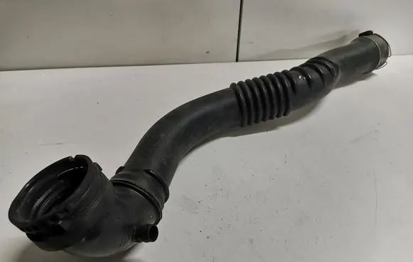 BMW 4 F36 Gran coupe Intercooler hose/pipe 7597592 7605044
