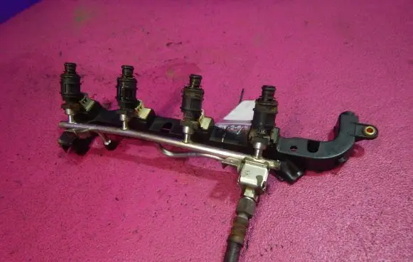 Fuel main line pipe