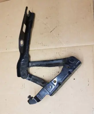 Volkswagen Eos Engine bonnet/hood hinges 1Q0823301C