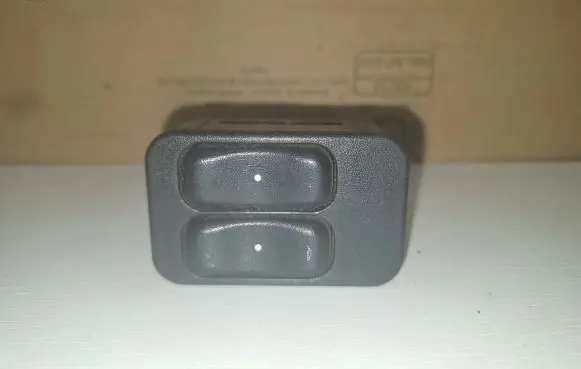 Opel Zafira A Electric window control switch 13363201 90561088