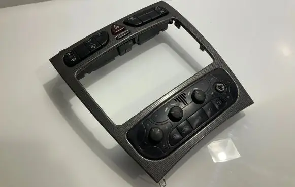 Mercedes-Benz C W203 Climate control/heater control trim 2038300785 9140010485 A2038300785