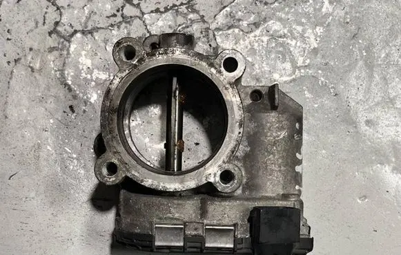 Mercedes-Benz ML W164 Throttle valve A6420900270 0281002894