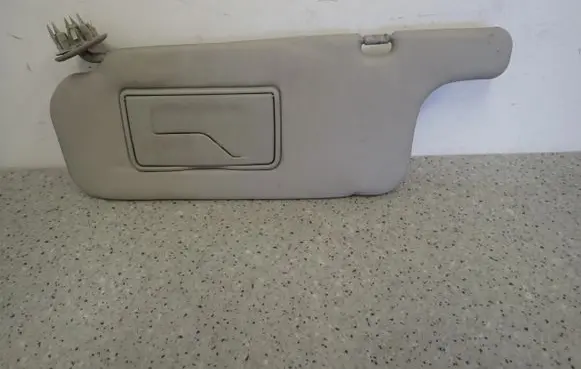 Sun visor