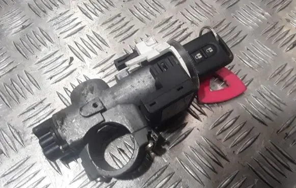 Nissan Primera Ignition lock