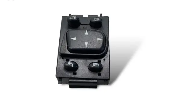 Wing mirror switch