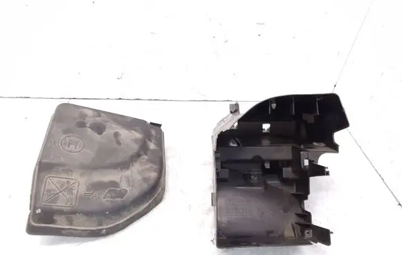 Peugeot 307 CC Fuse box cover 9653310880 9653315180