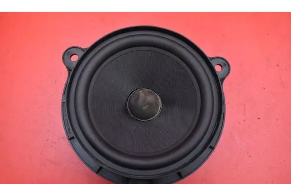 Renault Captur Subwoofer speaker 281440013R