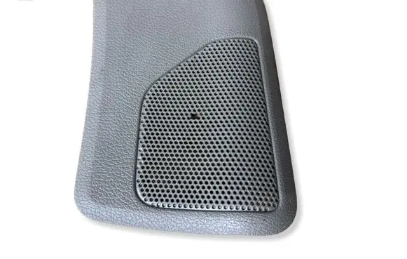 Parcel shelf speaker trim grill