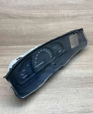 Opel Vectra B Speedometer (instrument cluster) 90569783KH 110008731