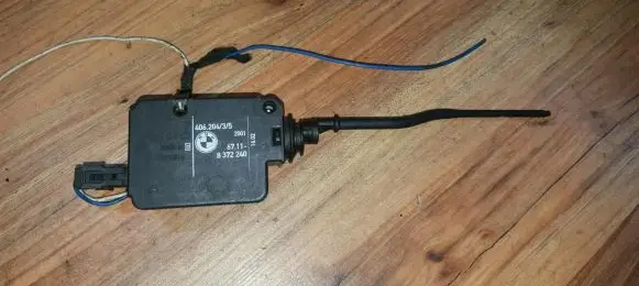 BMW 3 E46 Central locking motor 67118372240 67.11-8372240